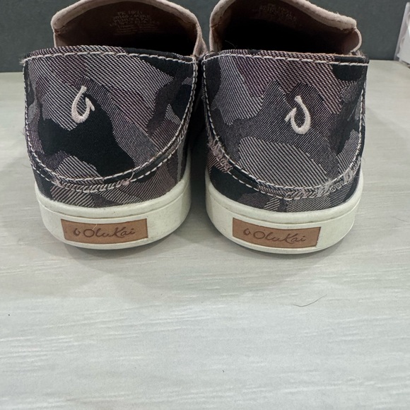 OluKai Women's Pehuea Pai Shoes - Picture 7 of 8